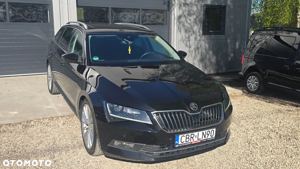 Skoda Superb 2.0 TDI Sportline DSG - 15