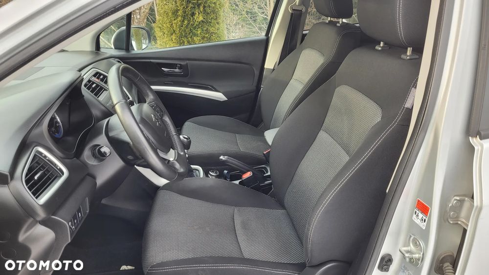 Suzuki SX4 S-Cross 1.6 DDiS Allgrip Comfort+ - 8