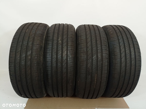 215/55 r17 98w Goodyear efficientgrip demo 23rok