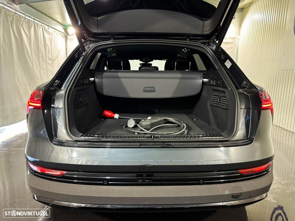 Audi e-tron 55 quattro S line - 51