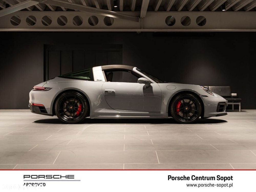 Porsche 911 Targa 4 GTS - 6