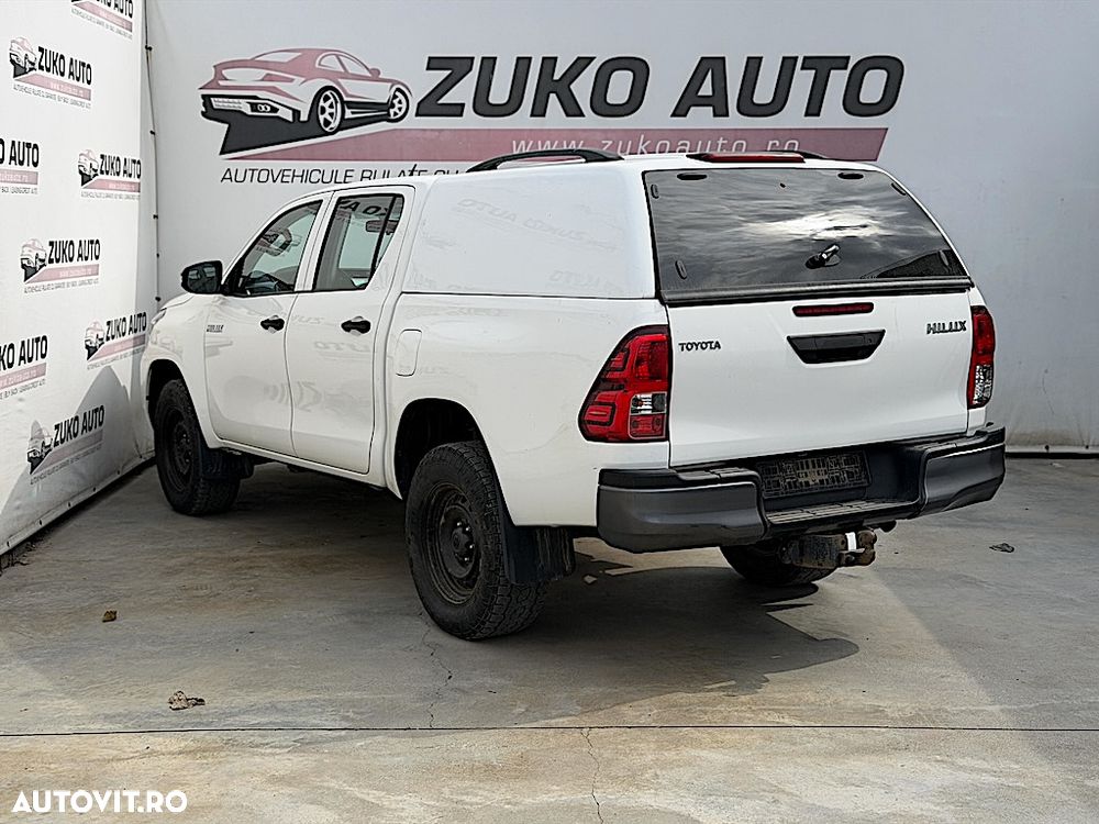 Toyota Hilux - 4