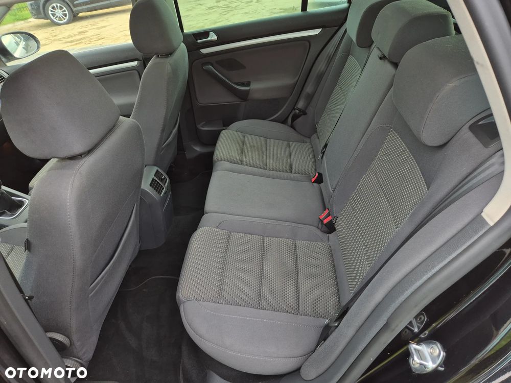 Volkswagen Golf 2.0 TDI DPF Trendline - 33