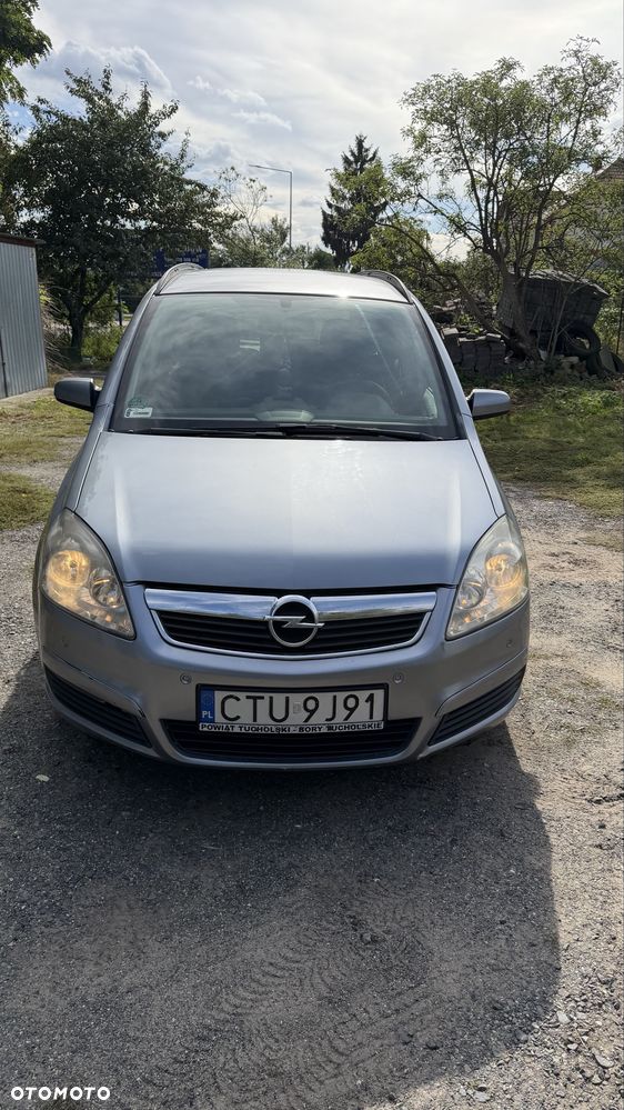 Opel Zafira - 1