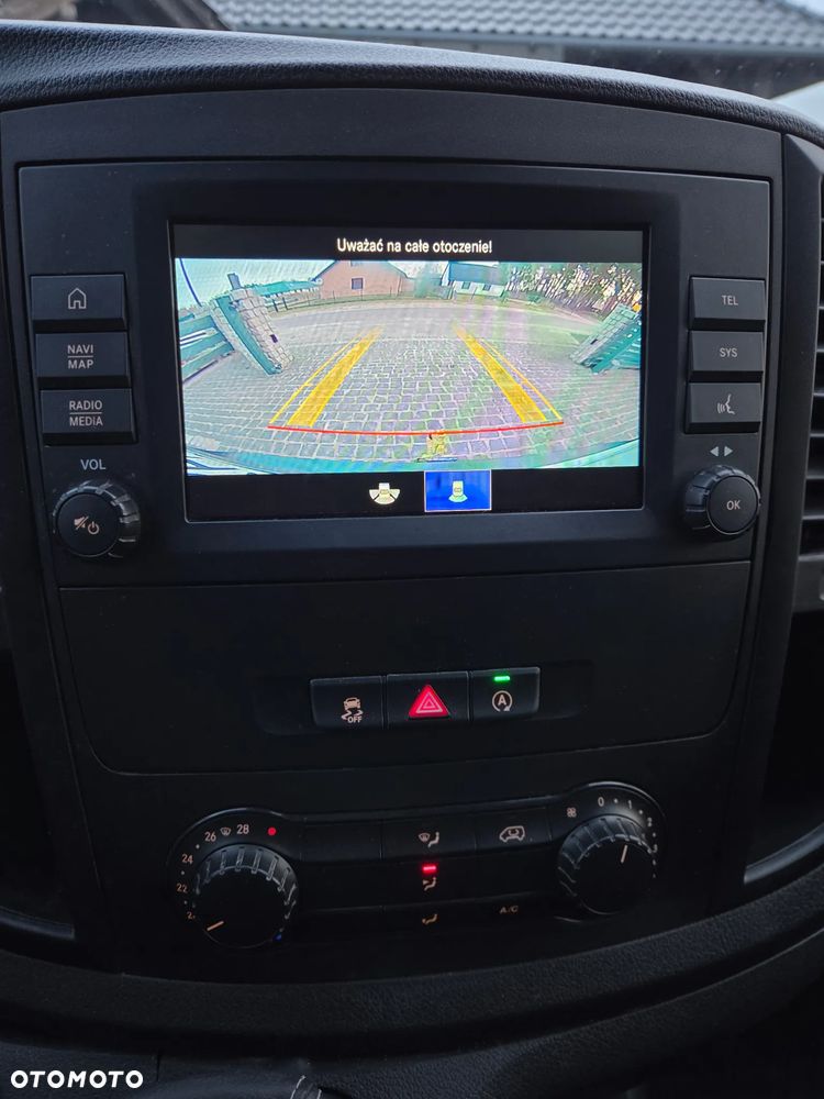 Mercedes-Benz Vito Mixto 5 miejsc - 23