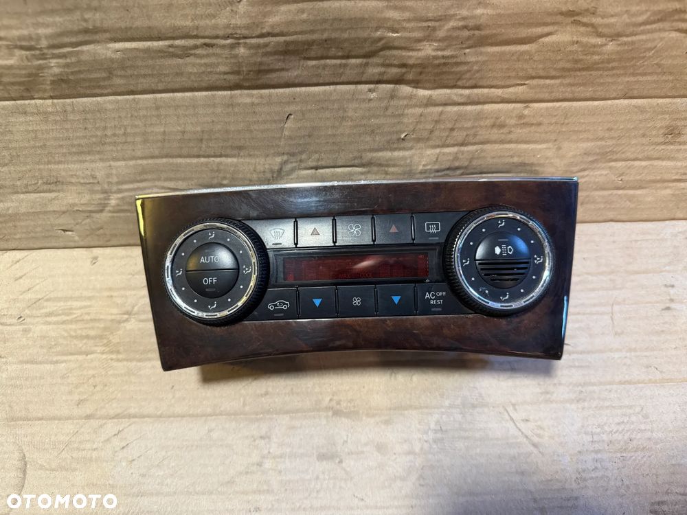 Panel nawiewu Mercedes C-Klasa W203 A2038301985 OE - 1