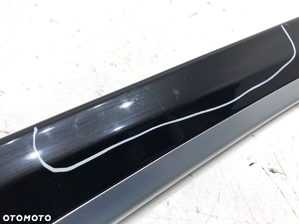 LISTWY DEKOR  BMW 5 Touring (F11) 2009 - 2017 520 d 135 kW [184 KM] olej napędowy 2010 - 2014 - 5