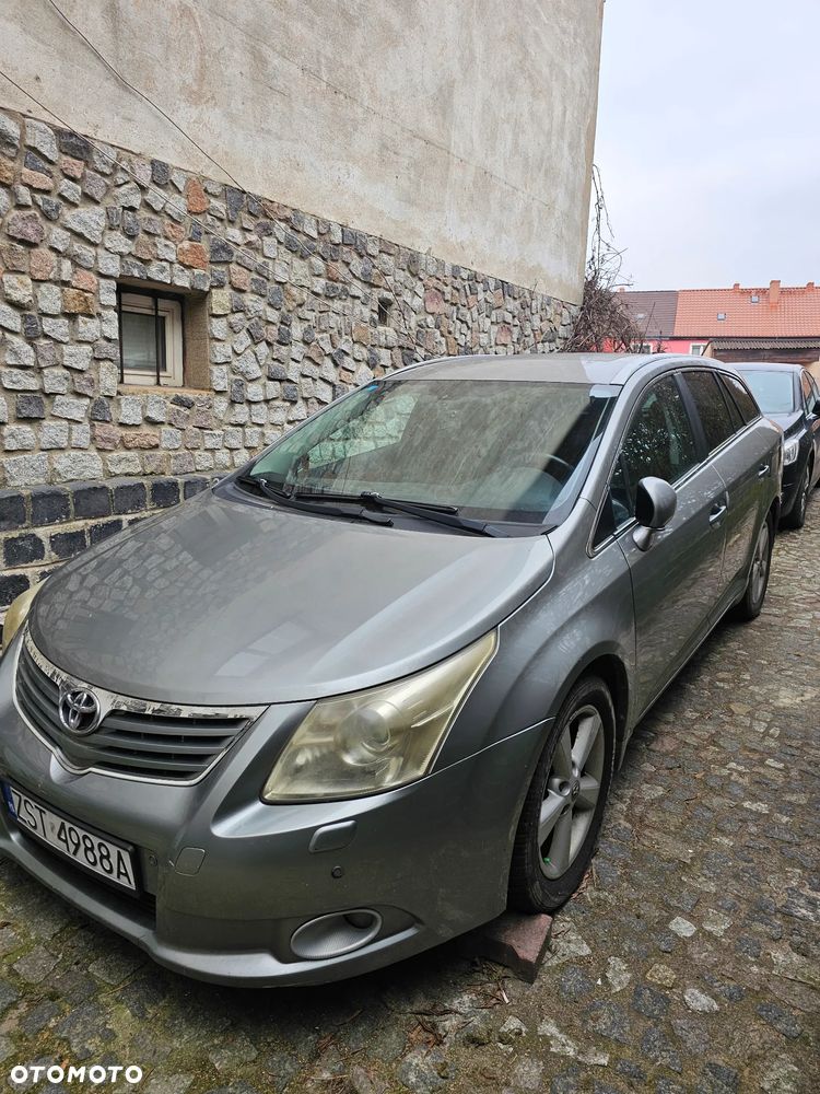 Toyota Avensis 2.0 D-4D Sol plus+NAVI - 1