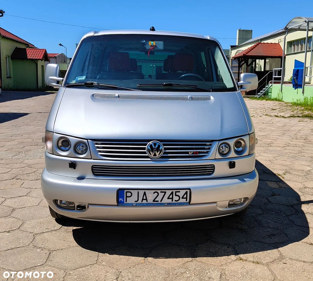 Volkswagen Caravelle - 3