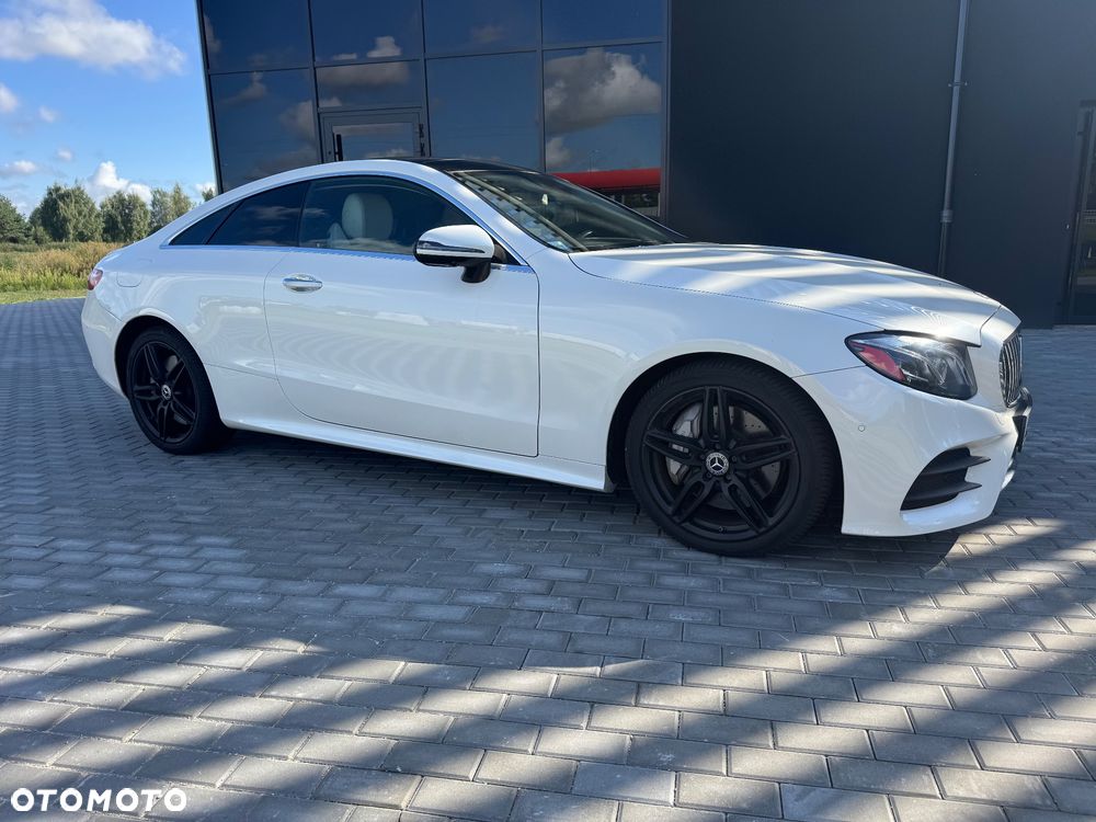 Mercedes-Benz Klasa E 400 4-Matic 9G-TRONIC - 7