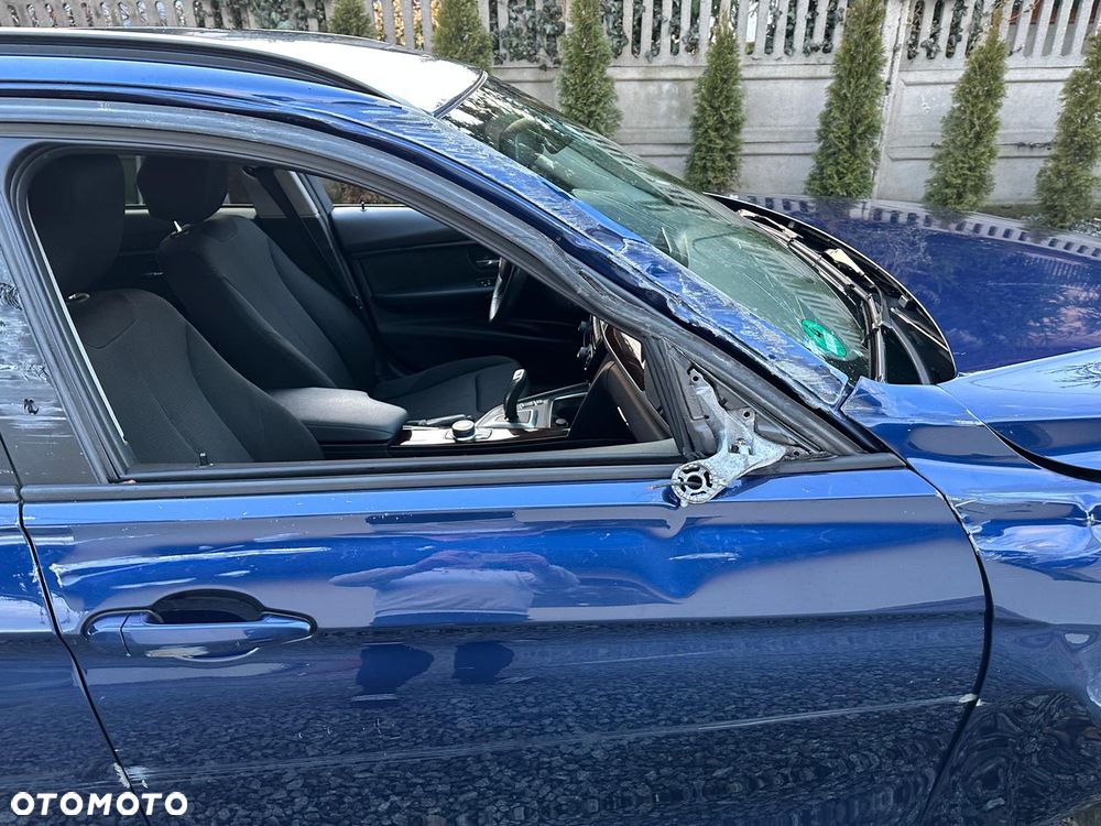 BMW Seria 3 320d Efficient Dynamics Edition Blue Perf - 8