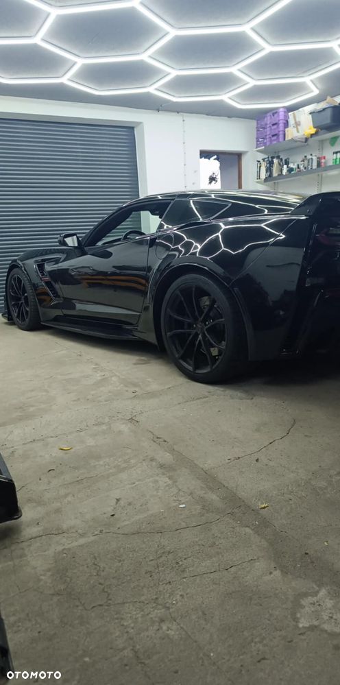 Chevrolet Corvette - 38