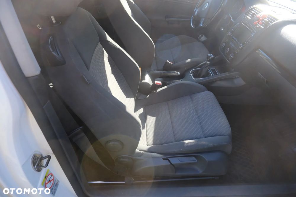 Volkswagen Golf 2.0 TDI GT Sport - 15