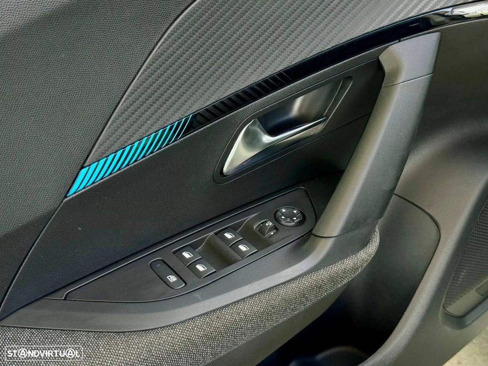 Peugeot e-2008 50 kWh SE Style - 10