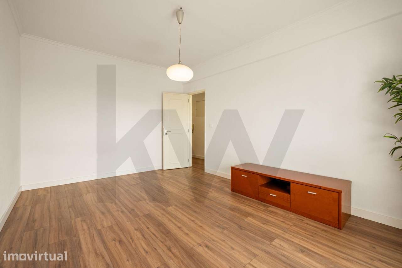Apartamento T2 com Vista Rio Deslumbrante e Localização Estratégica - Grande imagem: 4/28