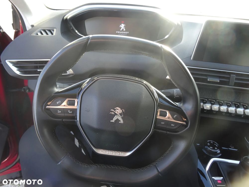 Peugeot 3008 PureTech 130 Stop & Start GPF Active Pack - 11