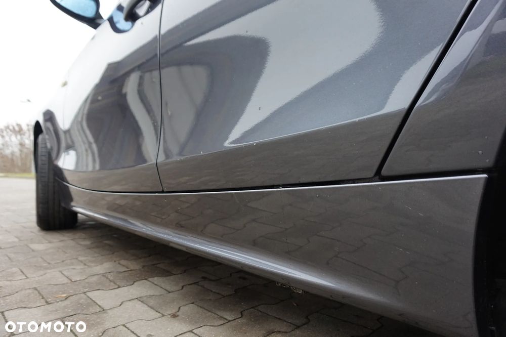 BMW Seria 1 116i - 13