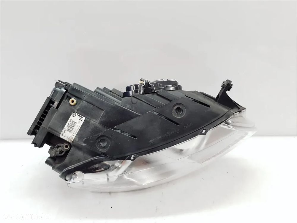 VW PASSAT B6 3C0 05-08r PRAWA LAMPA PRZÓD XENON EU - 3