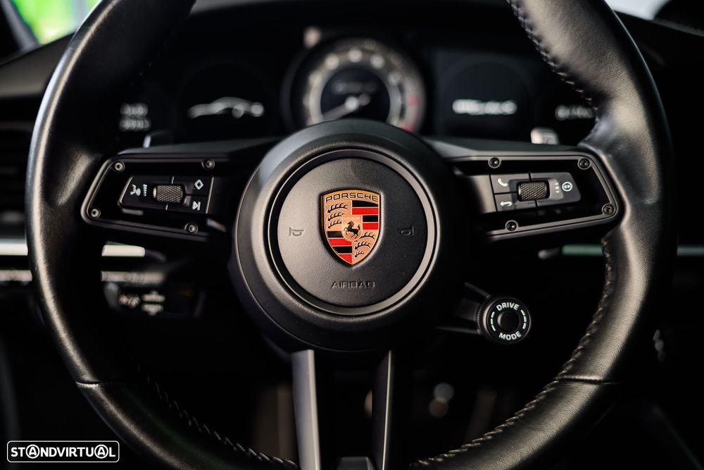 Porsche 911 (992) Turbo S - 24