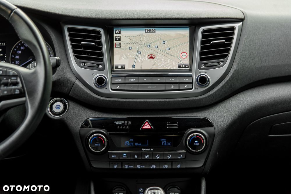 Hyundai Tucson 1.6 GDi 2WD Pure - 28