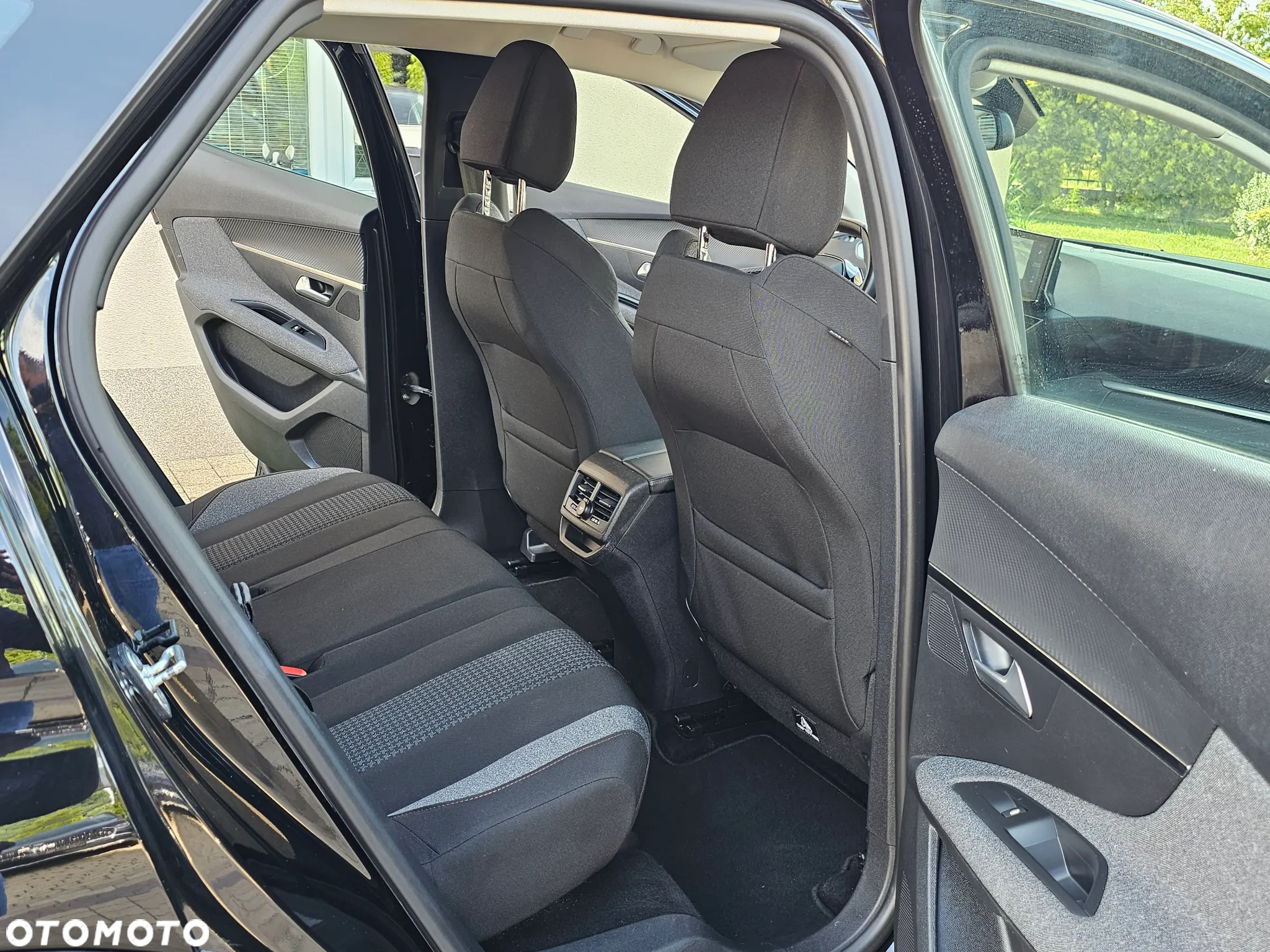 Peugeot 3008 1.5 BlueHDi Allure S&S - 35