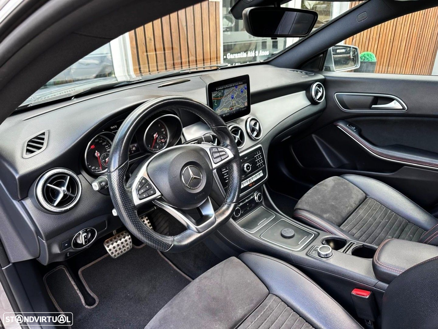 Mercedes-Benz CLA 200 d Shooting Brake AMG Line Aut. - 17