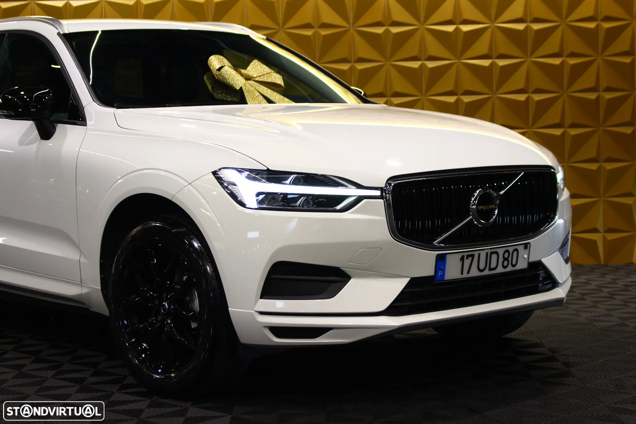Volvo XC 60 2.0 D4 Inscription AWD Geartronic - 6