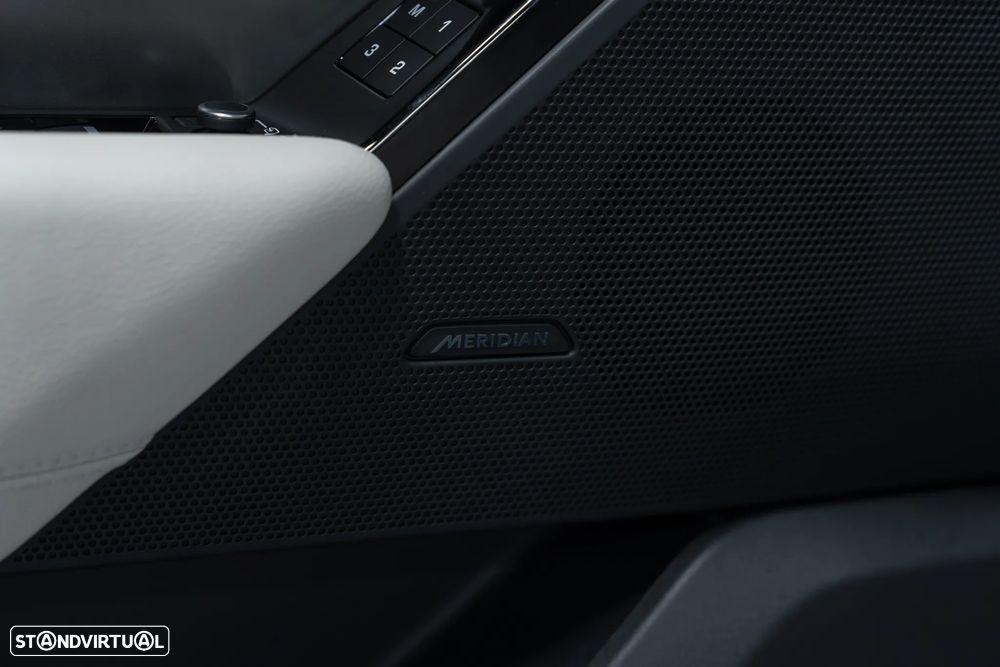 Land Rover Range Rover Velar P400e R-Dynamic S - 24