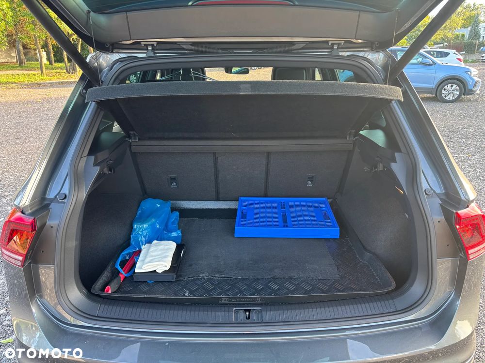 Volkswagen Tiguan - 26