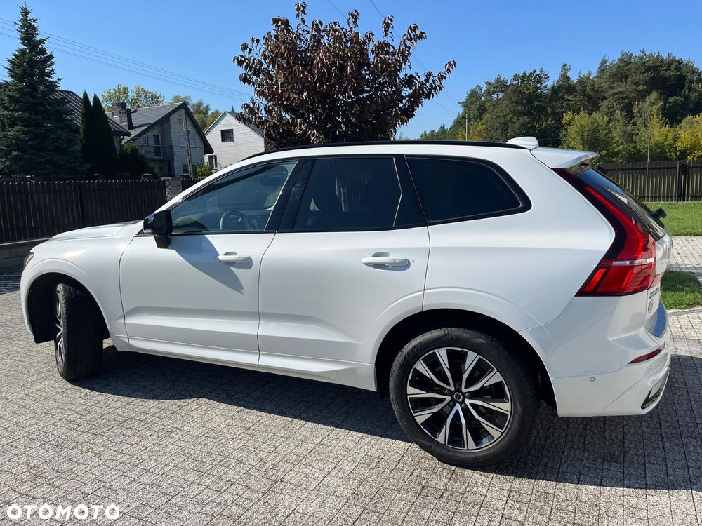 Volvo XC 60 B5 B AWD Plus Dark - 19