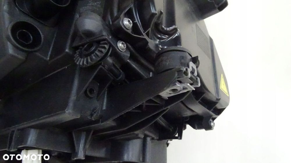 VW GOLF VII - lampa przednia prawa BIXENON SKRĘTNY - 11