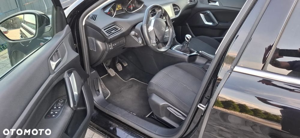 Peugeot 308 BlueHDi 120 Stop & Start Allure - 6