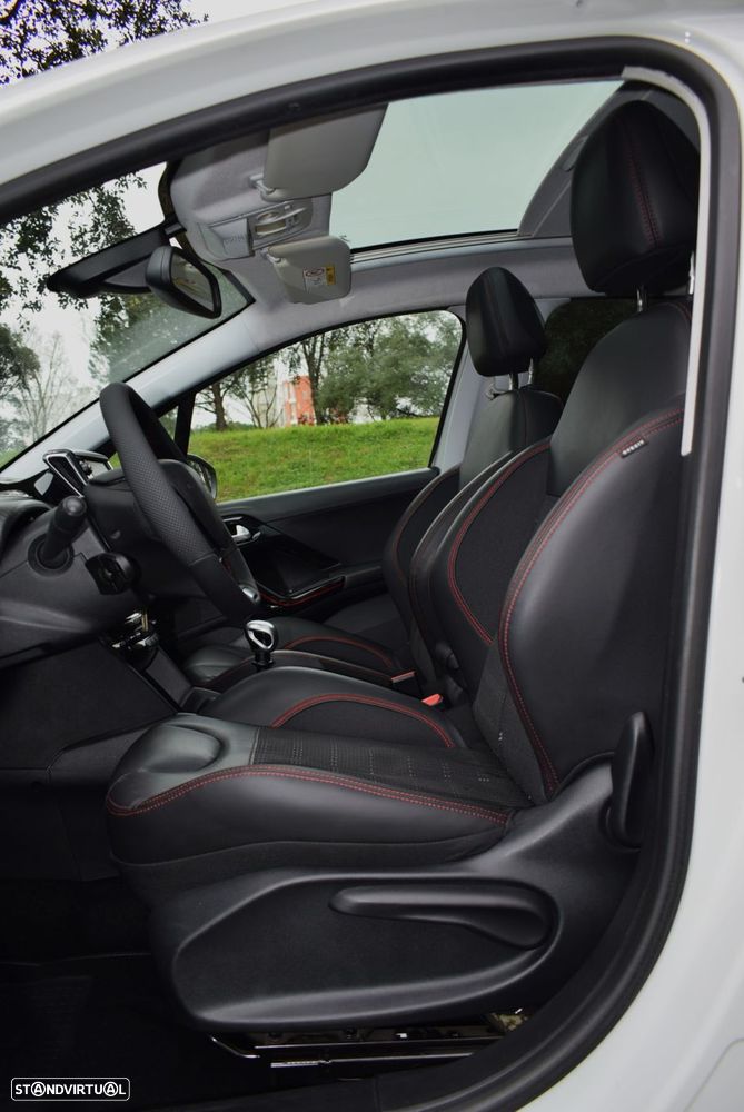 Peugeot 208 1.2 PureTech GT Line - 37