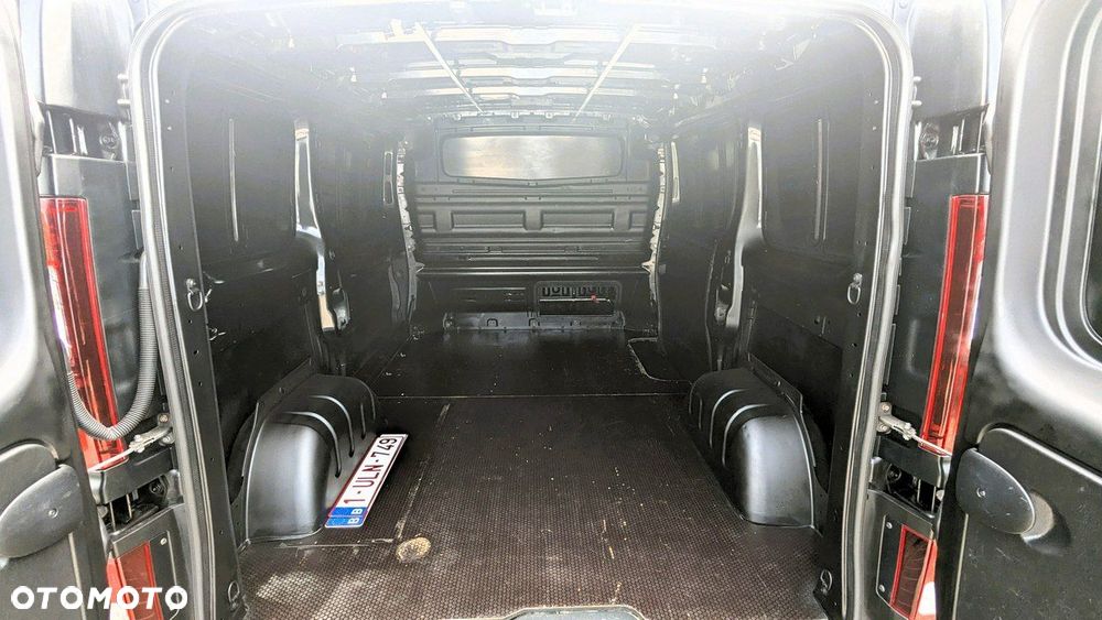 Opel Vivaro - 29