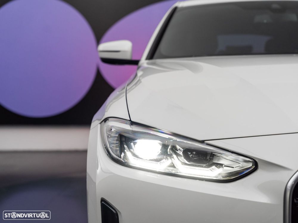 BMW i4 eDrive40 Pack Desportivo M - 10
