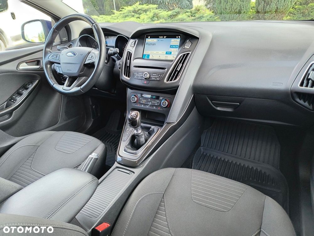 Ford Focus - 15