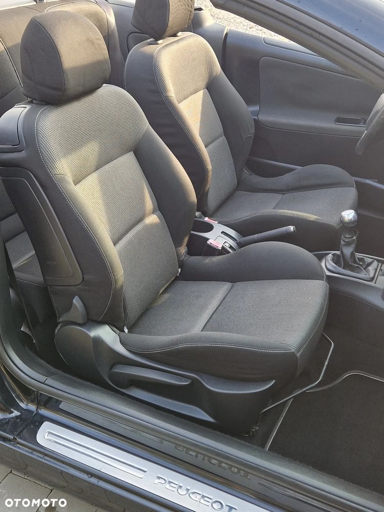 Peugeot 207 CC - 20