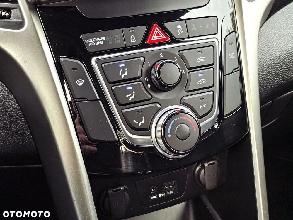 Hyundai i30 i30cw 1.4 CRDi Advantage - 21