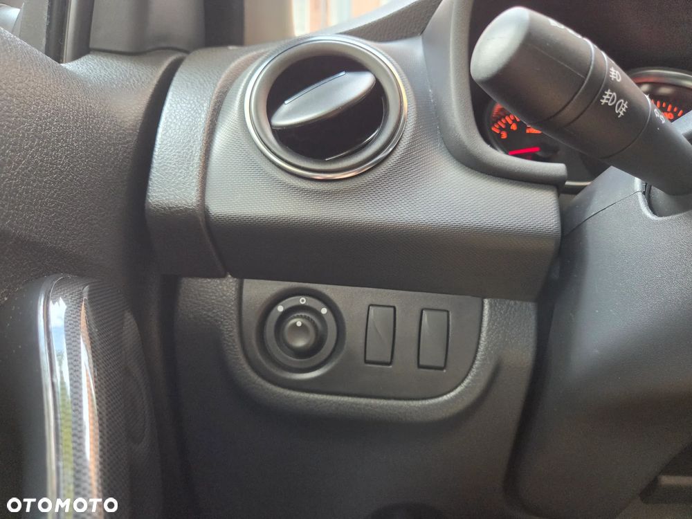 Dacia Sandero 1.0 SCe Laureate - 22