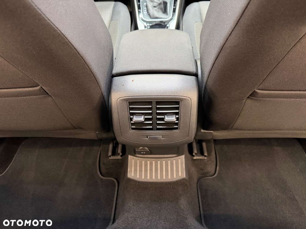 Volkswagen T-Roc 1.5 TSI ACT Premium DSG - 35