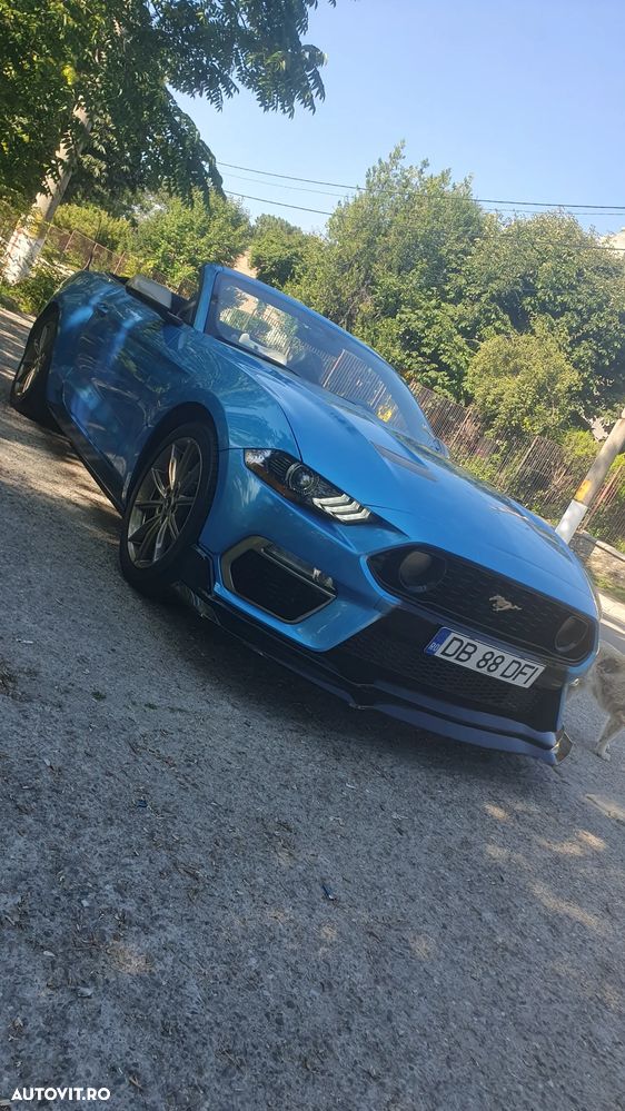 Ford Mustang - 7