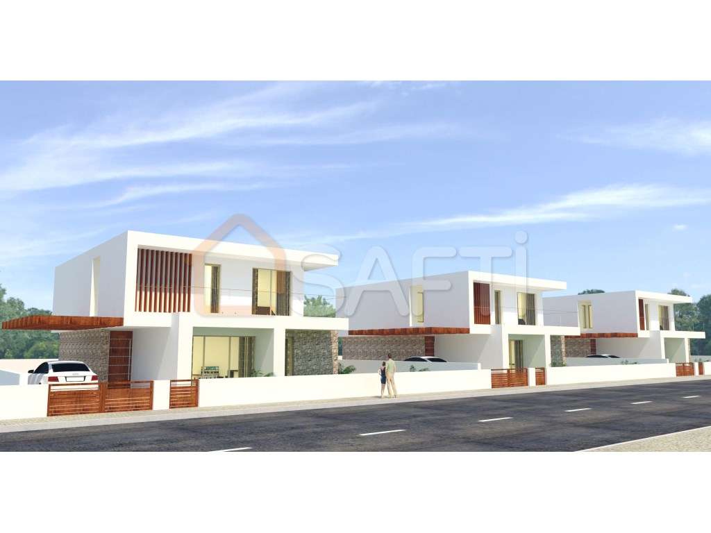 Moradia com 2 pisos, 4 quartos e 3 casas de banho - Grande imagem: 3/16