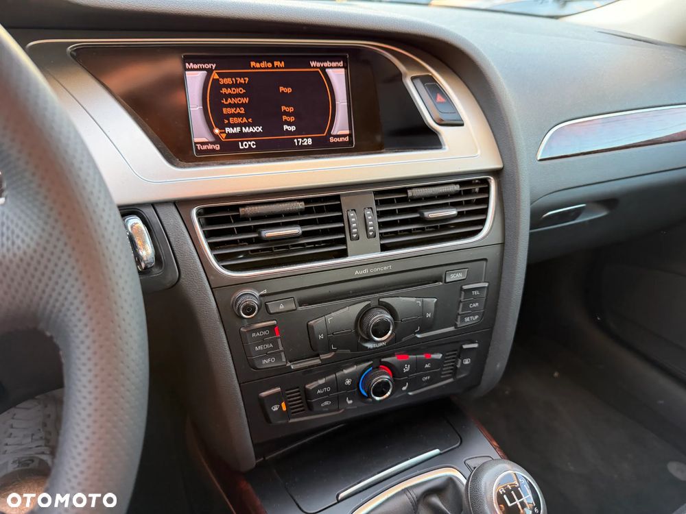 Audi A4 Limousine 1.8 TFSI Attraction - 34
