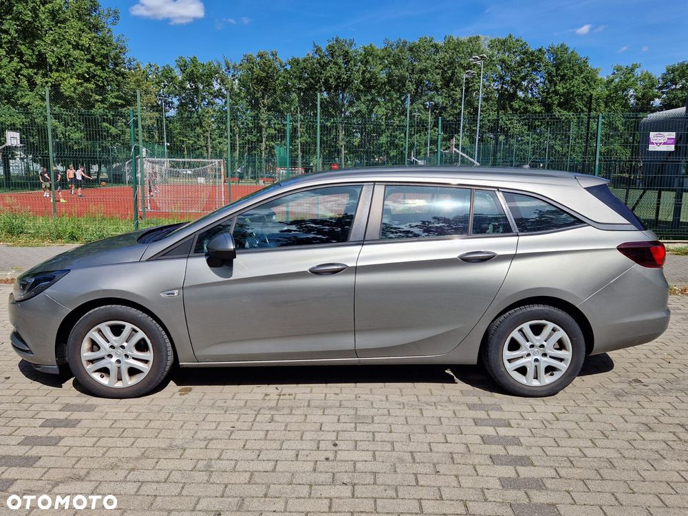 Opel Astra - 4