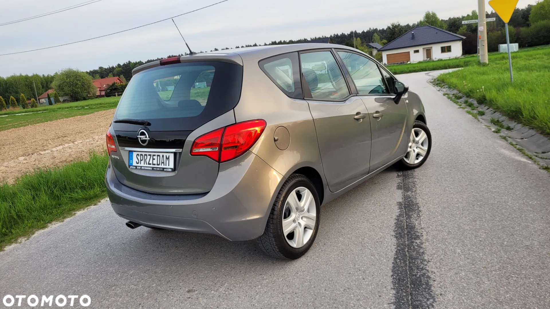 Opel Meriva 1.4 Design Edition - 11