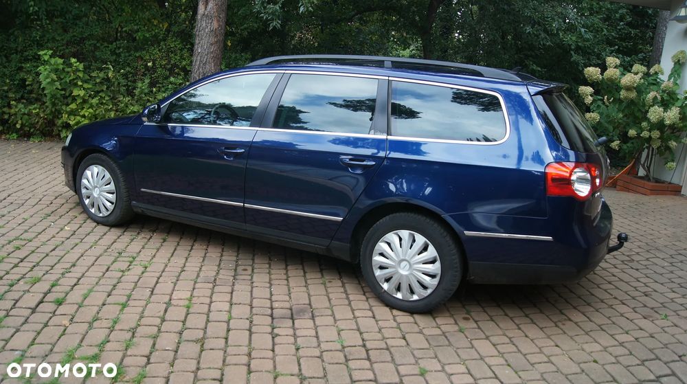 Volkswagen Passat 2.0 TDI Comfortline - 9