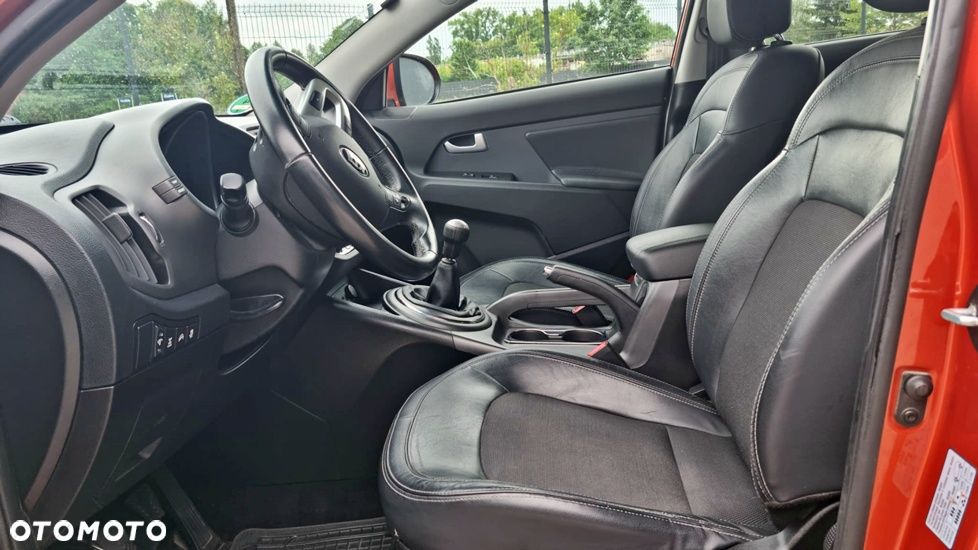 Kia Sportage 2.0 CVVT 4WD Spirit - 12