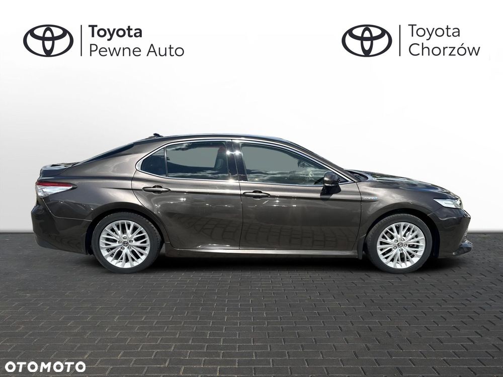 Toyota Camry 2.5 Hybrid Executive CVT - 11