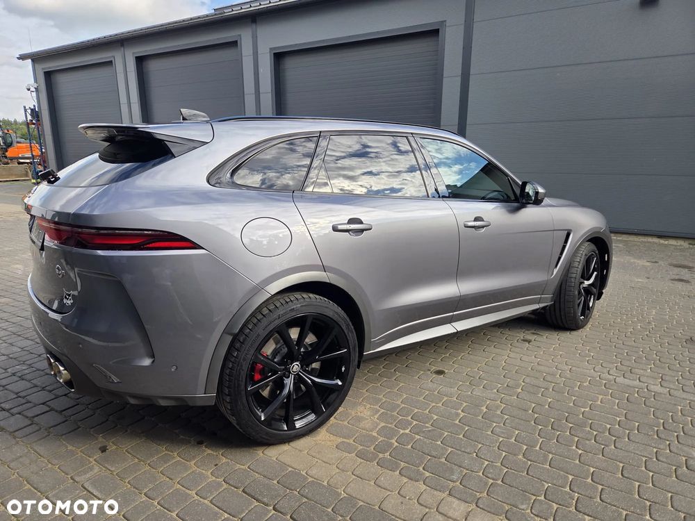 Jaguar F-Pace - 6