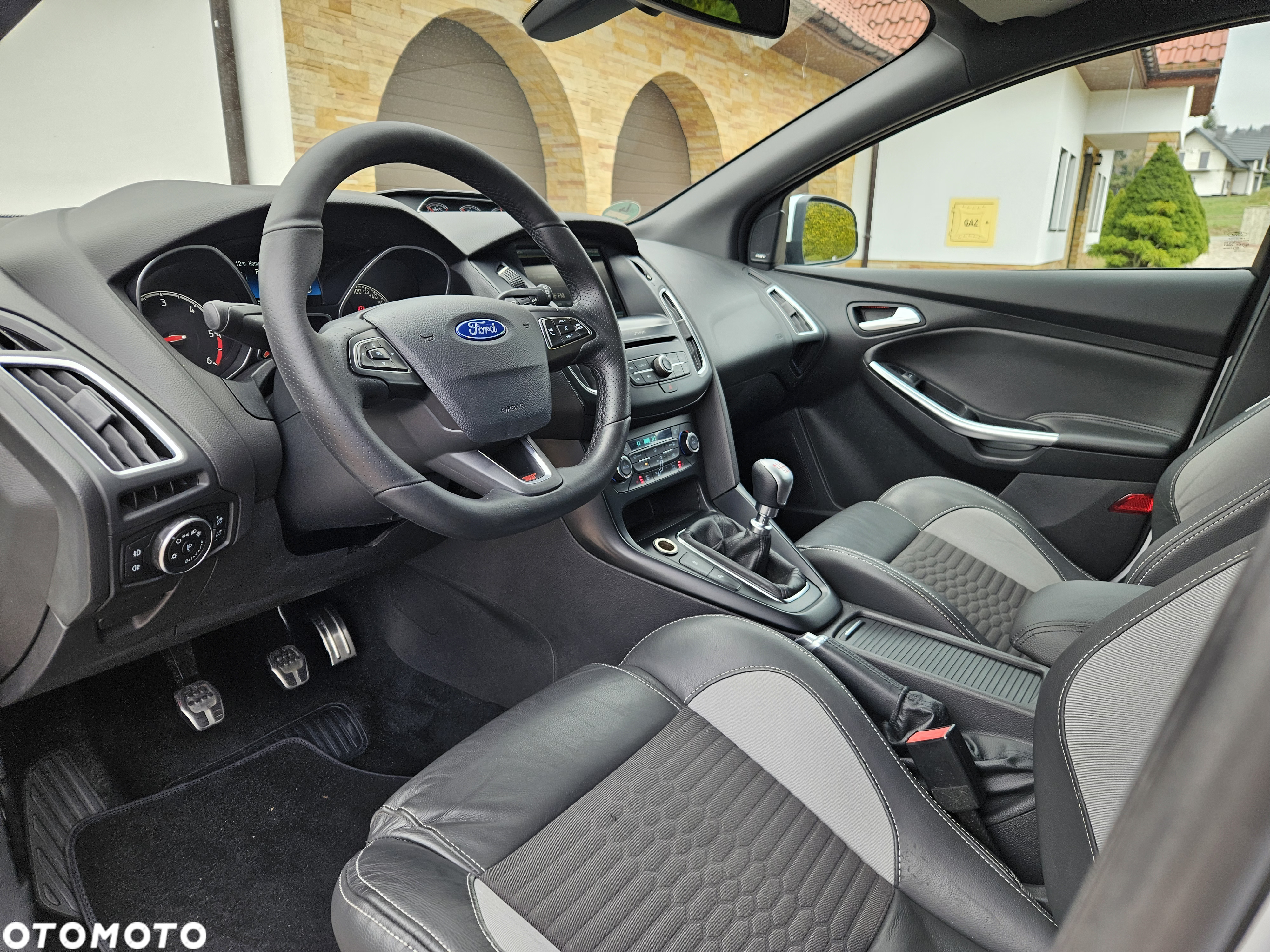 Ford Focus 2.0 TDCi ST - 27